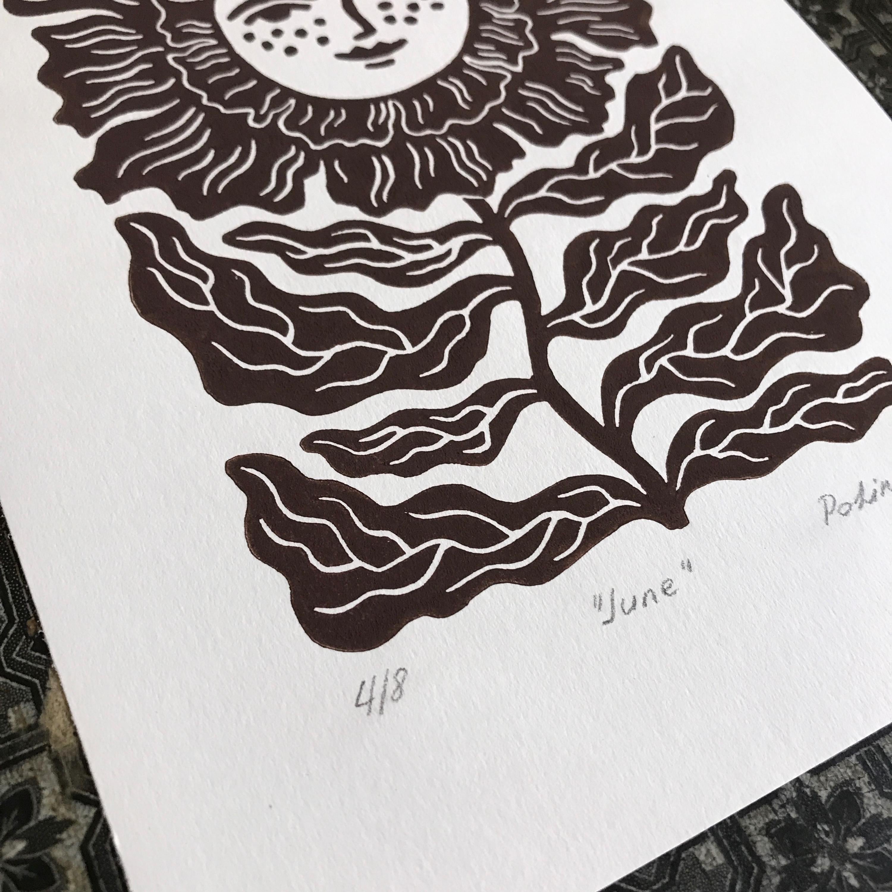 Hand-curved relief print "Friendly flower"