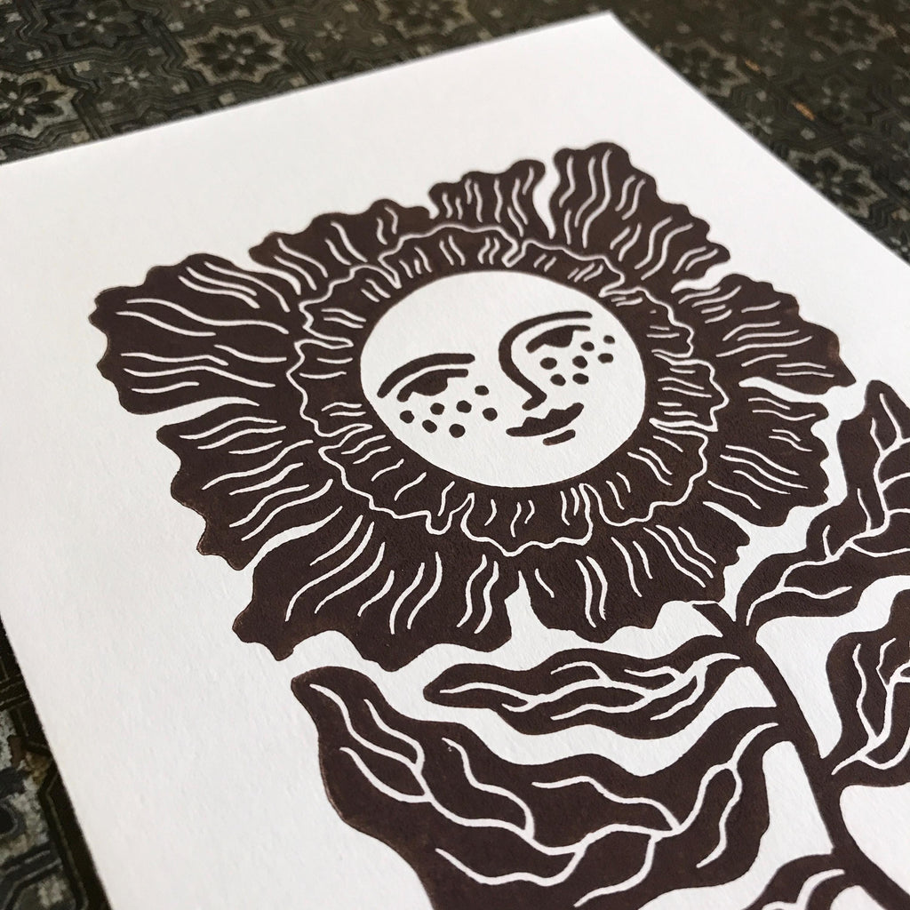 Hand-curved relief print "Friendly flower"